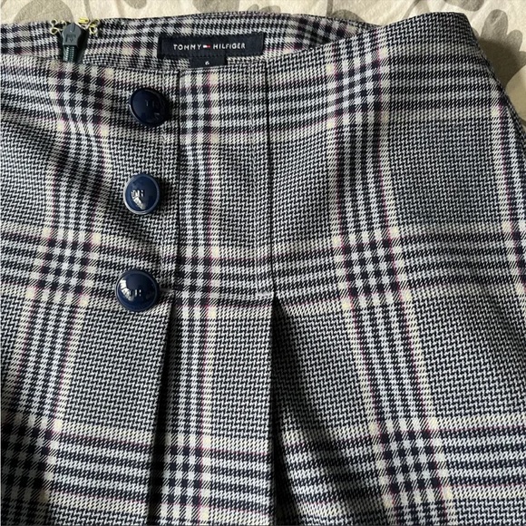 Tommy Hilfiger plaid skirt - Picture 3 of 7